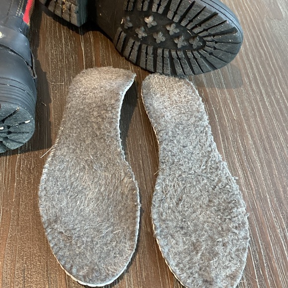 B2 ladies rubber boots in size 36. Fully lined with felt inserts. - Picture 13 of 13